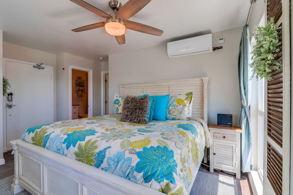 Virtual tour photo 31 of 42 for 2820 Bayside Walk #4