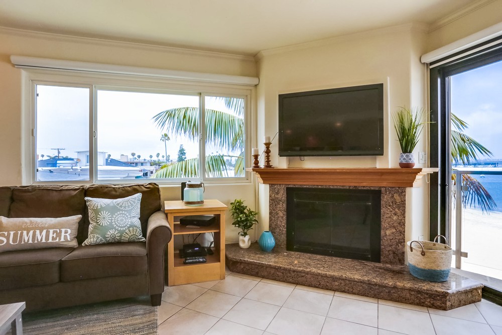 Virtual tour photo 8 of 39 for 2820 Bayside Walk