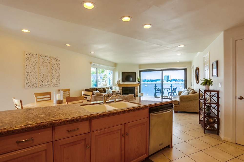 Virtual tour photo 17 of 39 for 2820 Bayside Walk