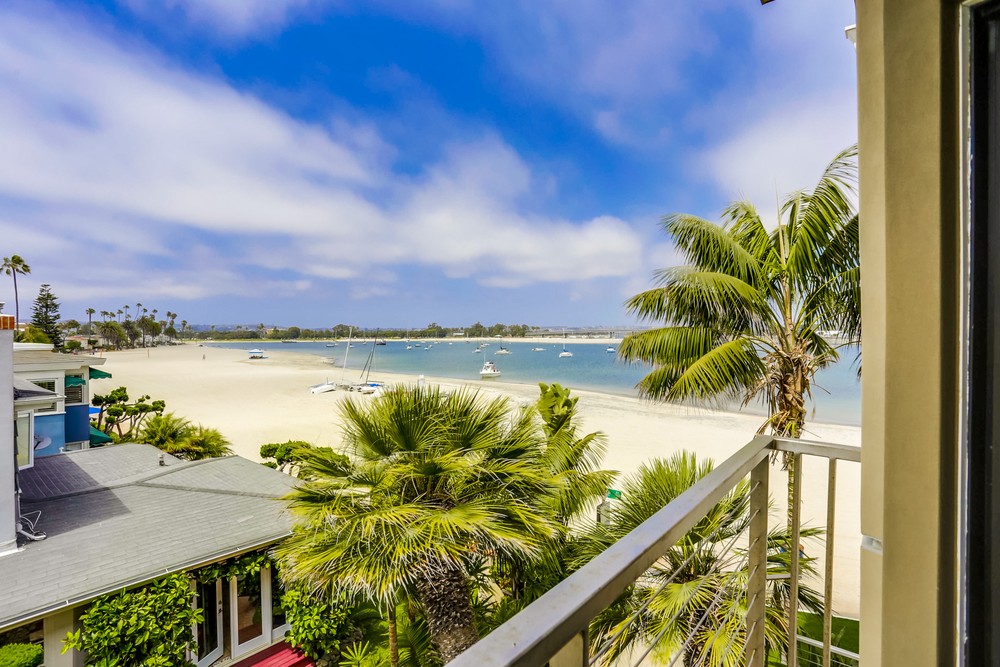 Virtual tour photo 33 of 39 for 2820 Bayside Walk