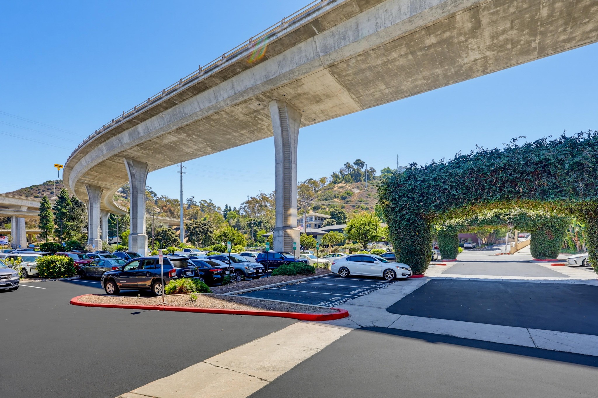 Virtual tour photo 17 of 45 for 2820 Camino del Rio S