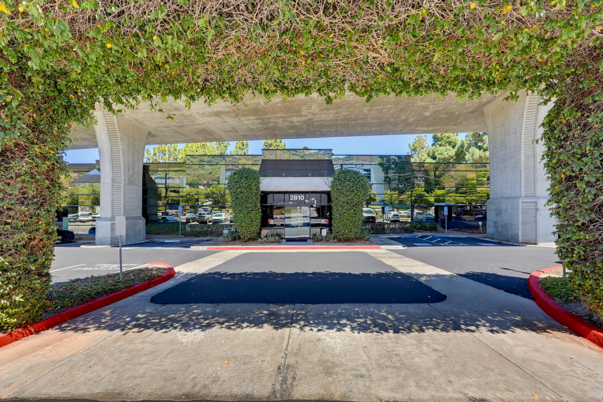 Virtual tour photo 22 of 45 for 2820 Camino del Rio S