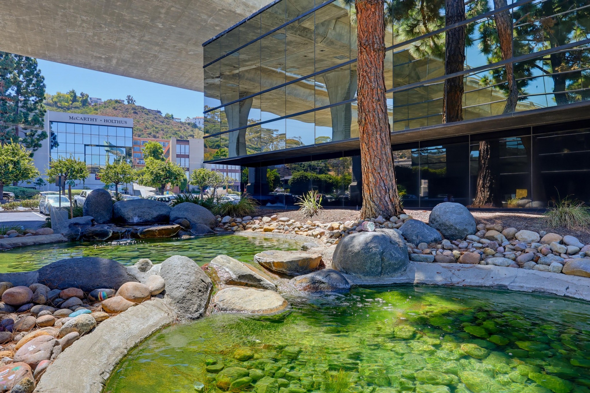 Virtual tour photo 25 of 45 for 2820 Camino del Rio S