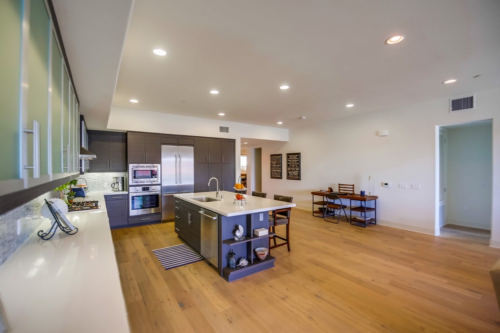 Virtual tour photo 9 of 29 for 2820 Carleton St #16