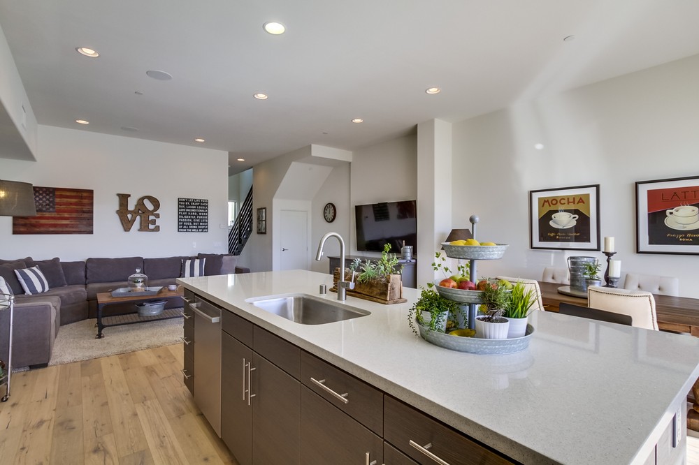 Virtual tour photo 13 of 38 for 2820 Carleton St #28