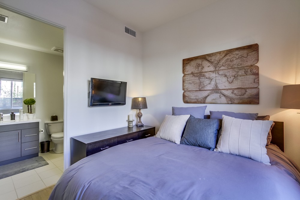 Virtual tour photo 20 of 38 for 2820 Carleton St #28