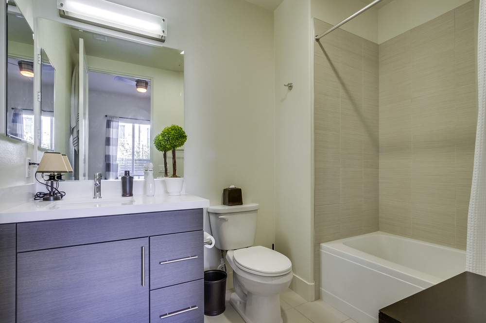 Virtual tour photo 21 of 38 for 2820 Carleton St #28