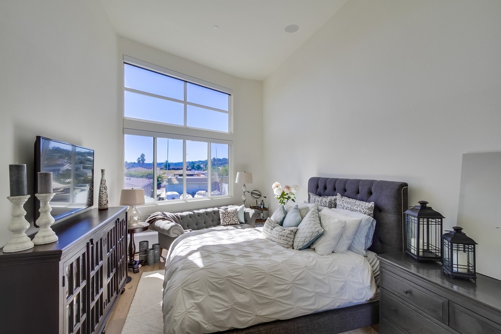 Virtual tour photo 27 of 38 for 2820 Carleton St #28