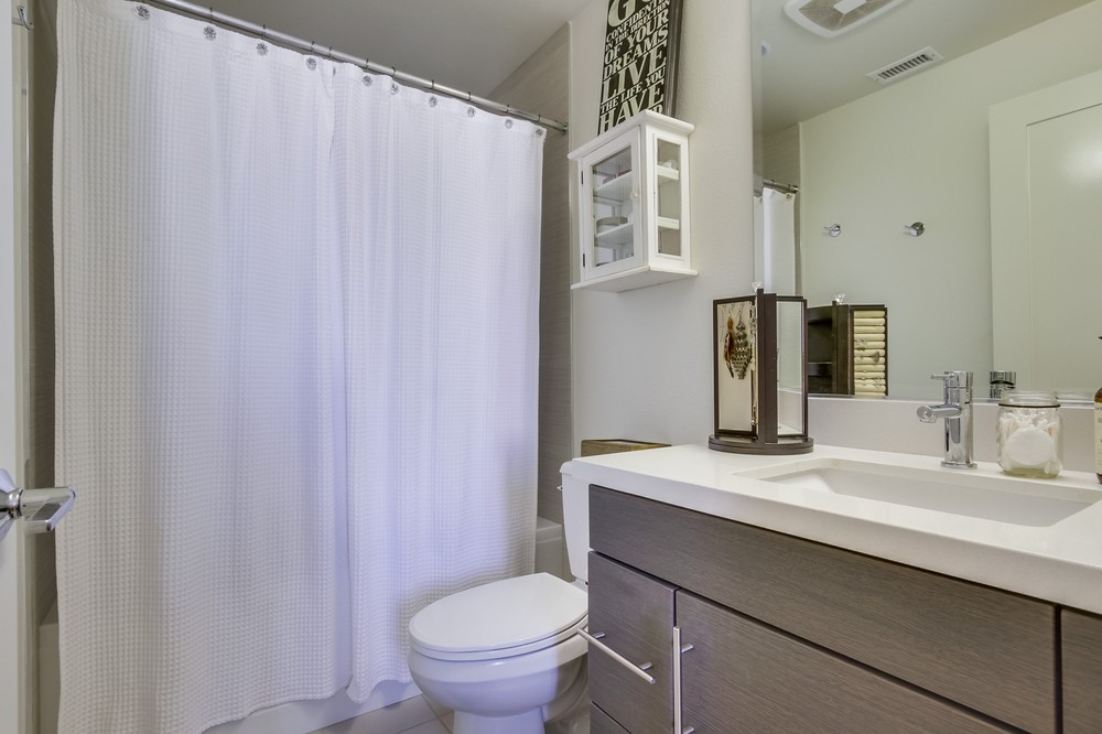 Virtual tour photo 36 of 38 for 2820 Carleton St #28