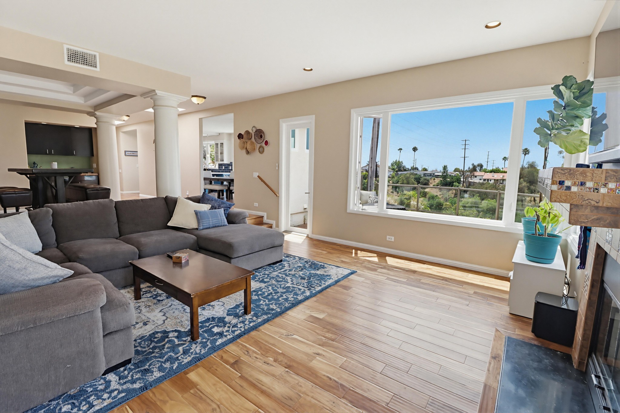 Virtual tour photo 26 of 51 for 2823 Vancouver Ave