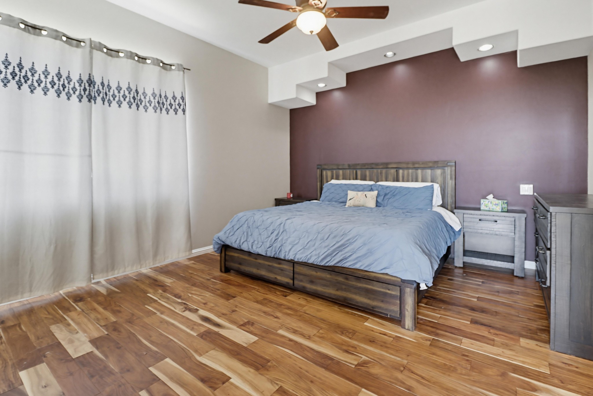 Virtual tour photo 29 of 51 for 2823 Vancouver Ave