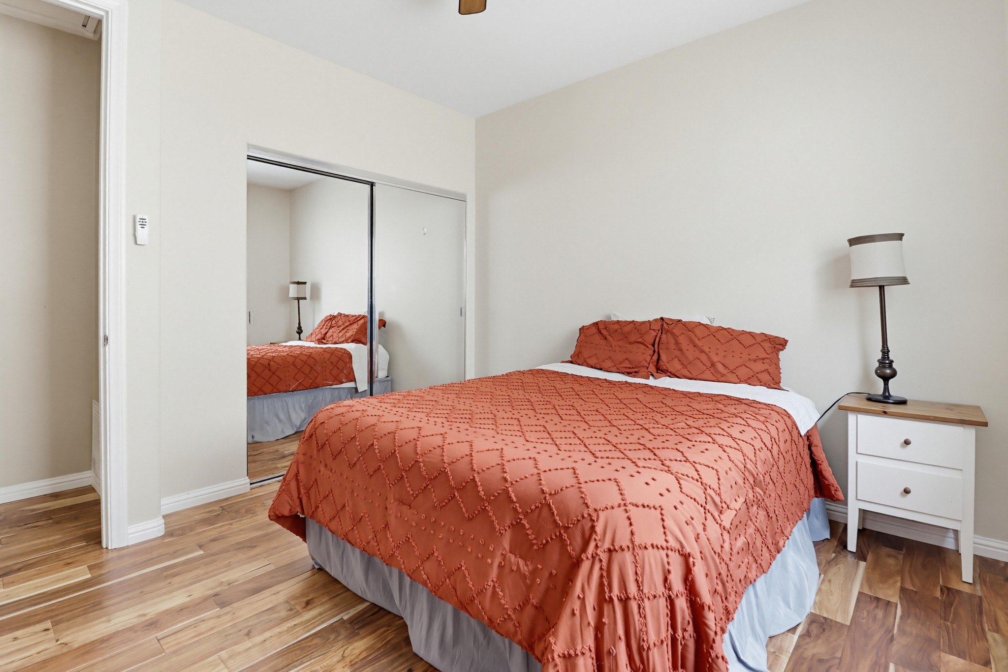 Virtual tour photo 36 of 51 for 2823 Vancouver Ave