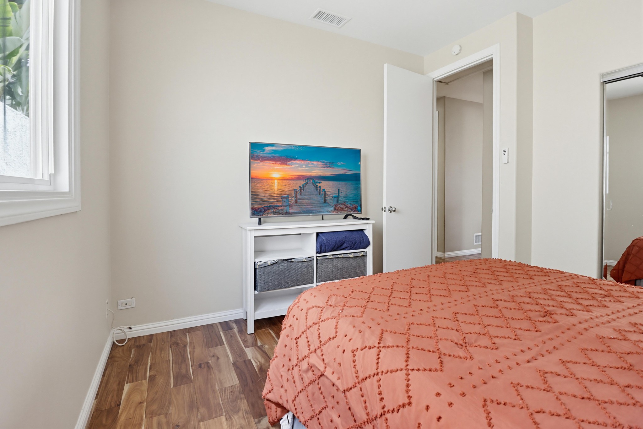 Virtual tour photo 37 of 51 for 2823 Vancouver Ave