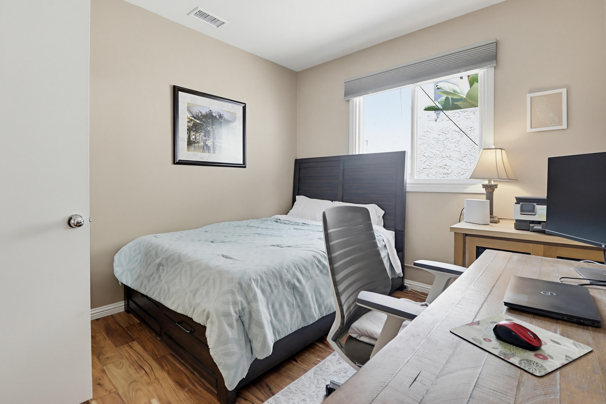 Virtual tour photo 38 of 51 for 2823 Vancouver Ave