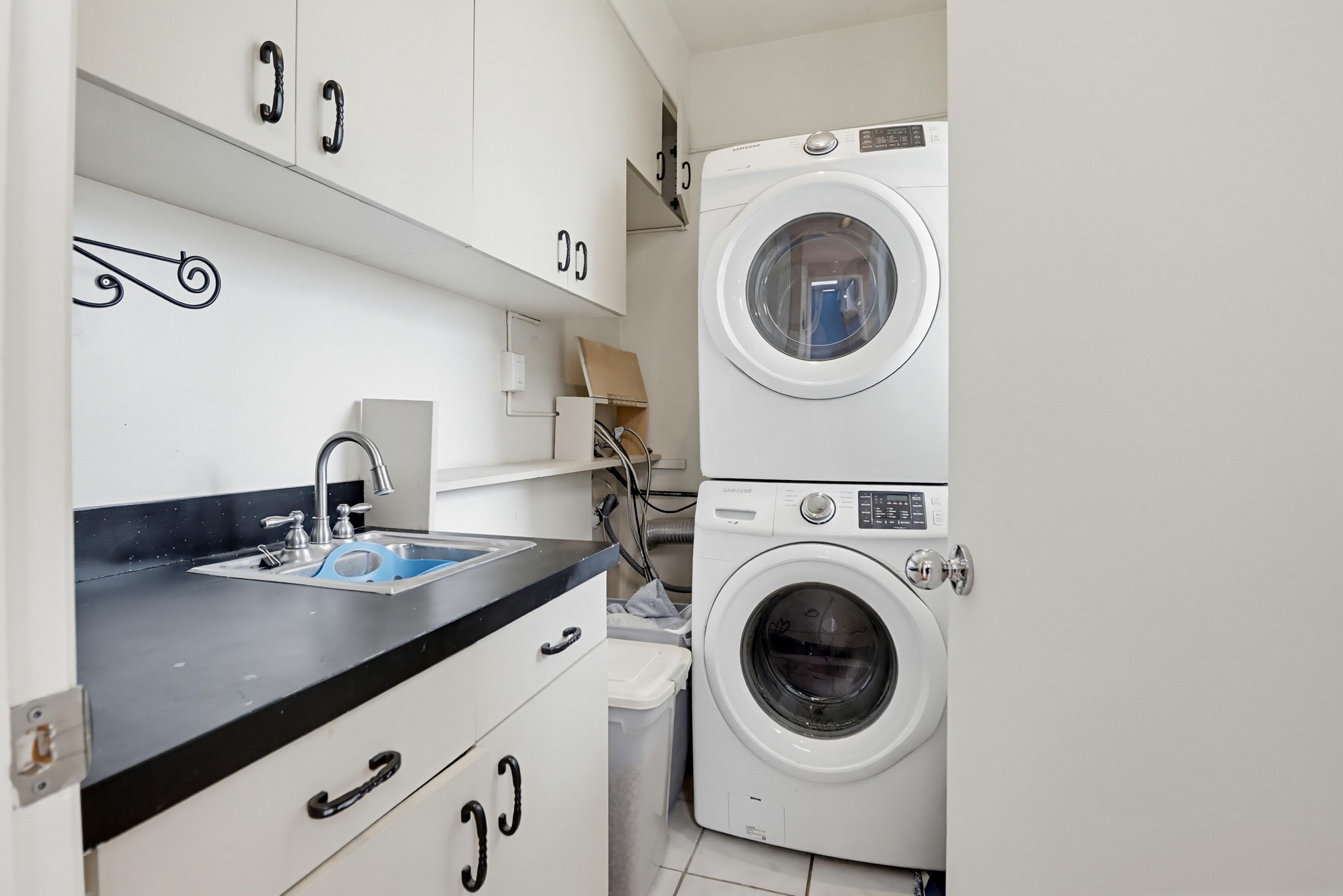 Virtual tour photo 41 of 51 for 2823 Vancouver Ave