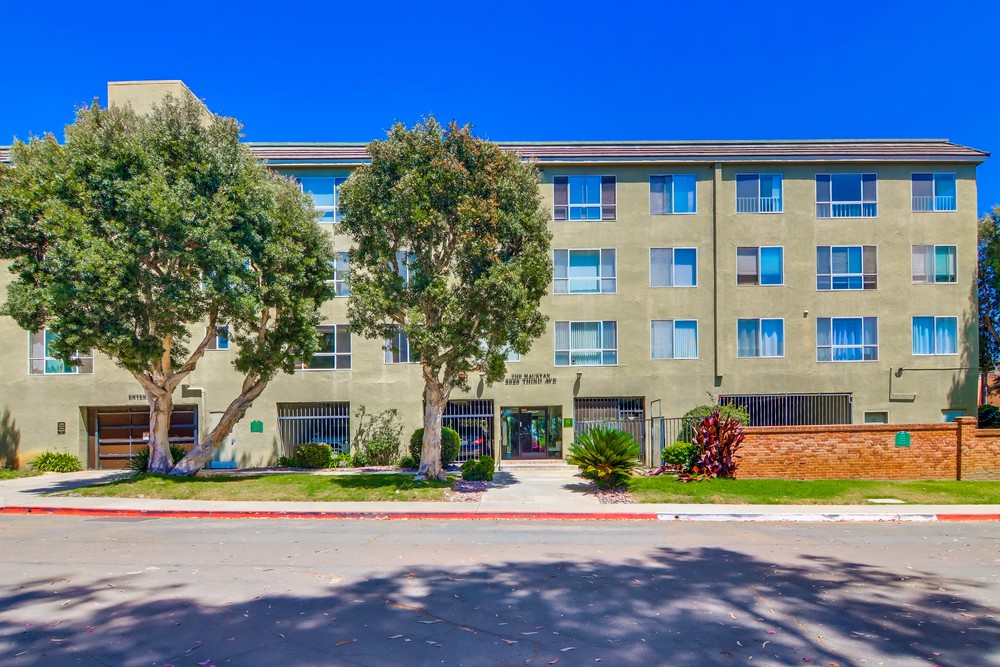 Virtual tour photo 1 of 32 for 2825 Third Ave