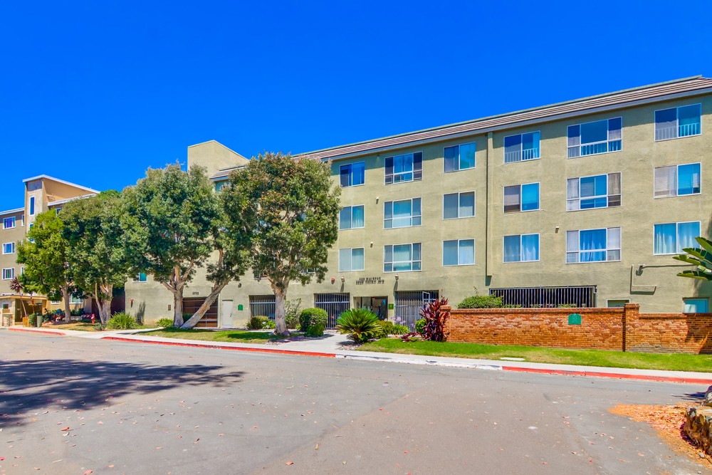Virtual tour photo 33 of 32 for 2825 Third Ave