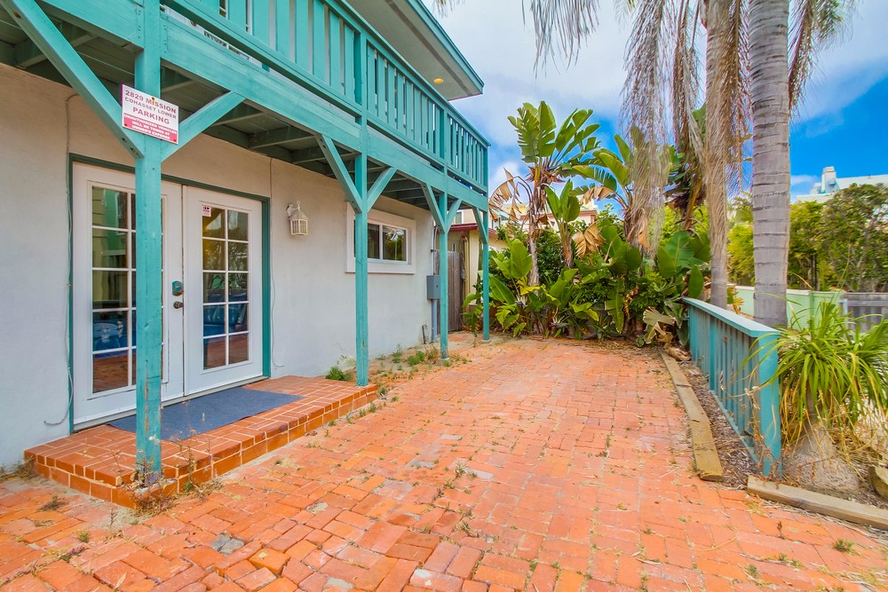 Virtual tour photo 6 of 36 for 2827 Mission Blvd