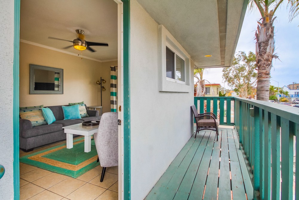 Virtual tour photo 7 of 36 for 2827 Mission Blvd