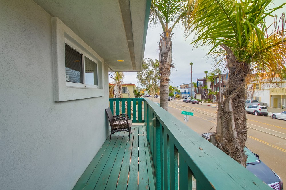 Virtual tour photo 8 of 36 for 2827 Mission Blvd