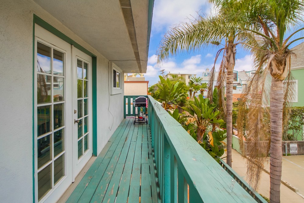 Virtual tour photo 9 of 36 for 2827 Mission Blvd