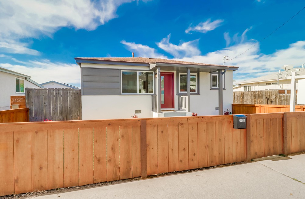 Virtual tour photo 1 of 73 for 2828 Comstock St