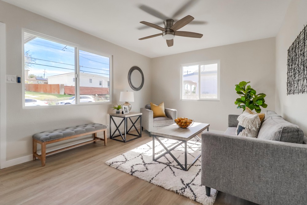 Virtual tour photo 8 of 73 for 2828 Comstock St