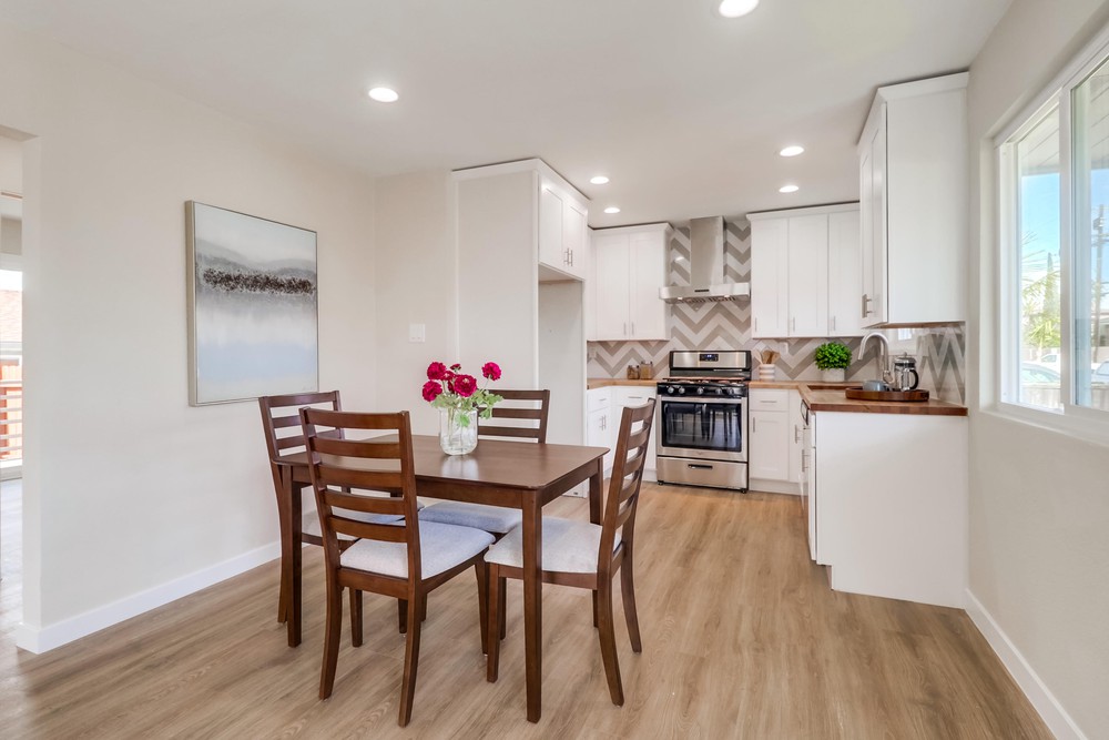 Virtual tour photo 12 of 73 for 2828 Comstock St