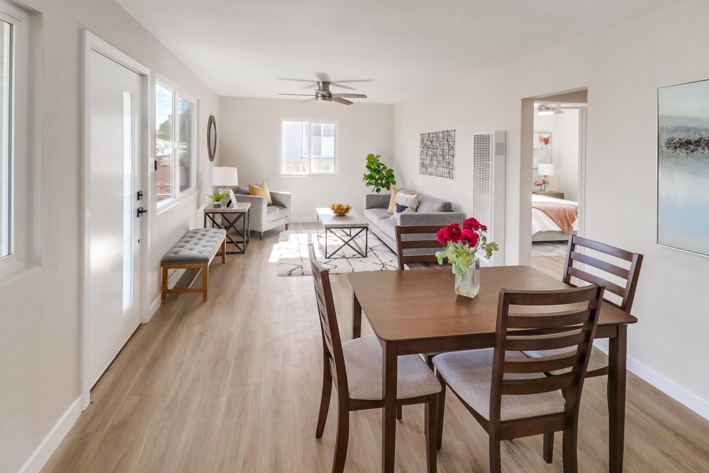 Virtual tour photo 14 of 73 for 2828 Comstock St