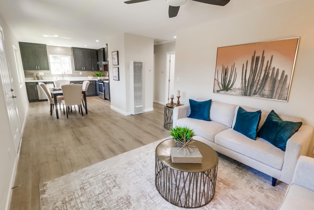 Virtual tour photo 50 of 73 for 2828 Comstock St