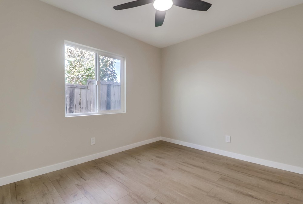 Virtual tour photo 63 of 73 for 2828 Comstock St