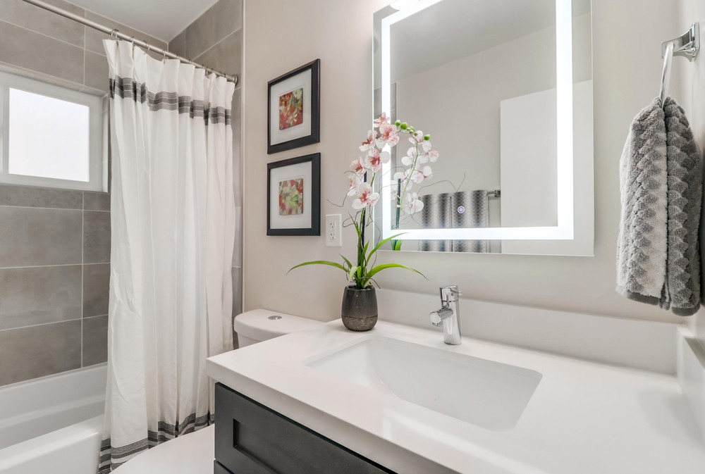 Virtual tour photo 66 of 73 for 2828 Comstock St