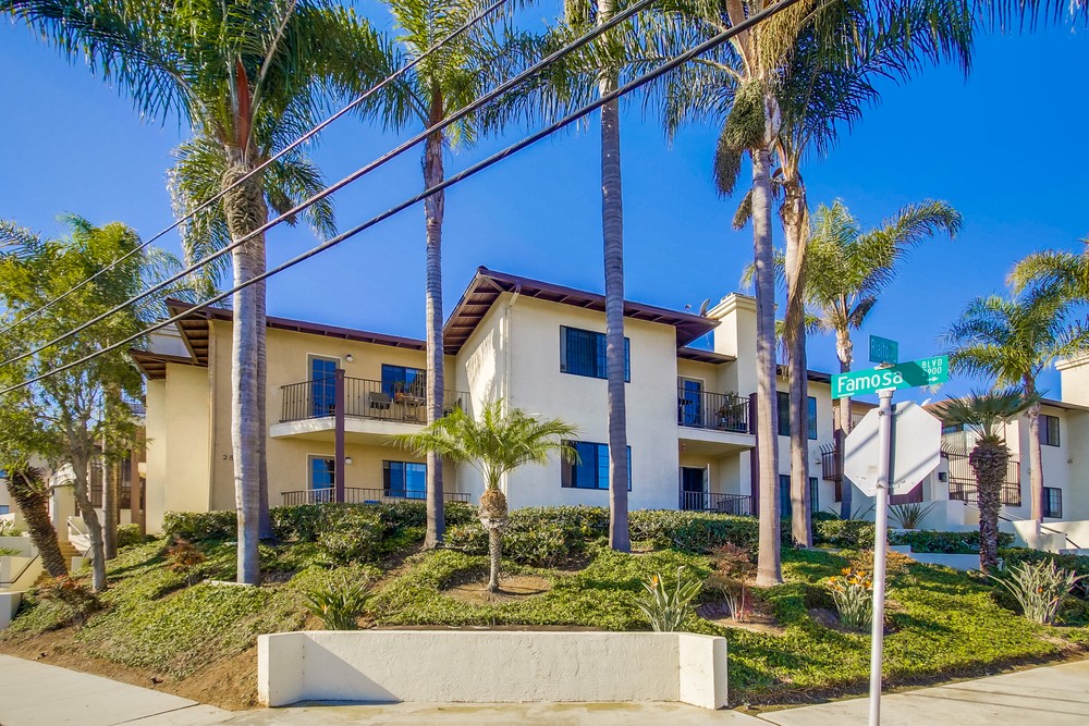 Virtual tour photo 4 of 51 for 2828 Famosa Blvd #305