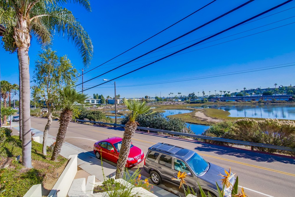 Virtual tour photo 9 of 51 for 2828 Famosa Blvd #305