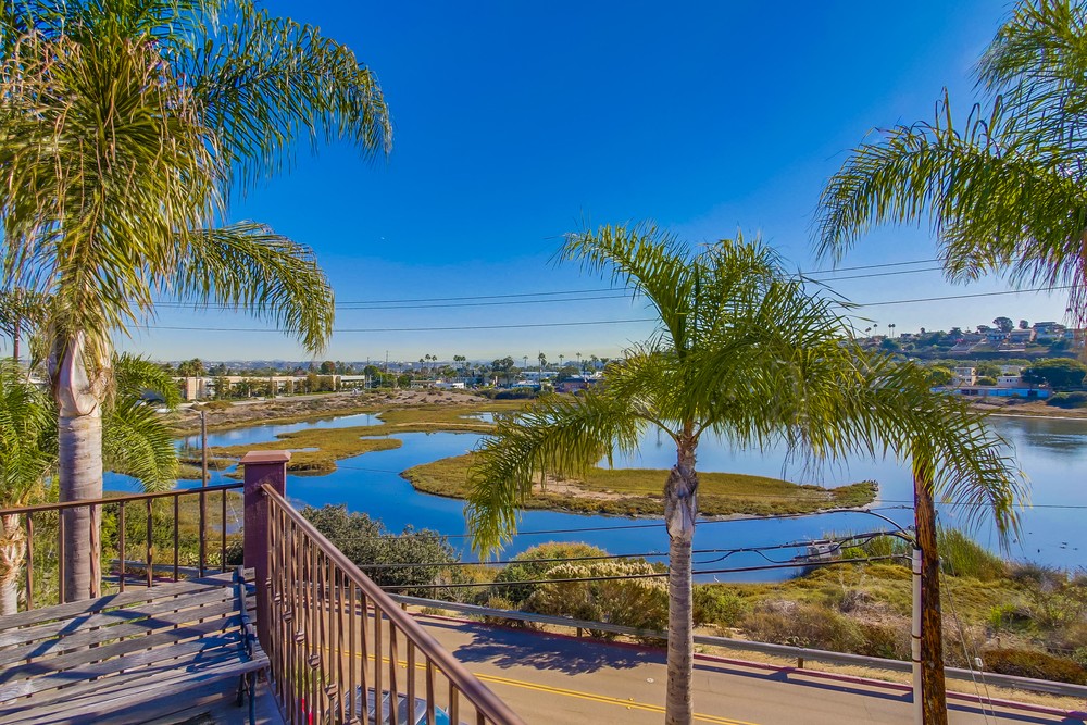 Virtual tour photo 18 of 51 for 2828 Famosa Blvd #305