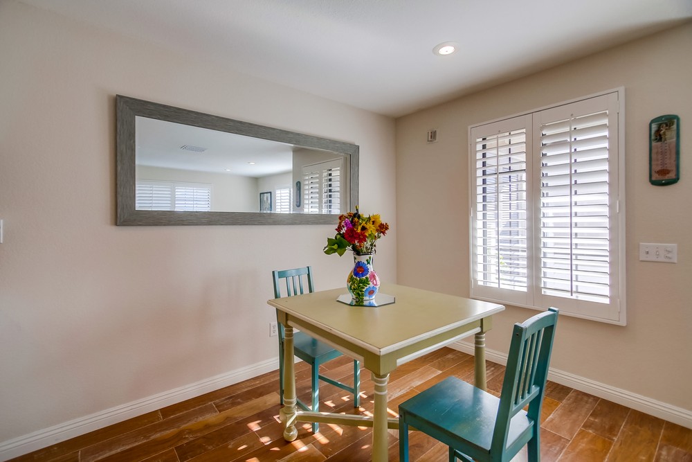 Virtual tour photo 30 of 51 for 2828 Famosa Blvd #305