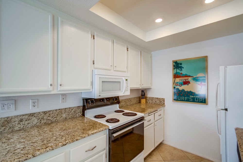 Virtual tour photo 33 of 51 for 2828 Famosa Blvd #305