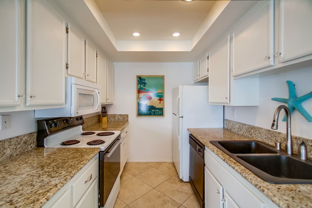 Virtual tour photo 34 of 51 for 2828 Famosa Blvd #305