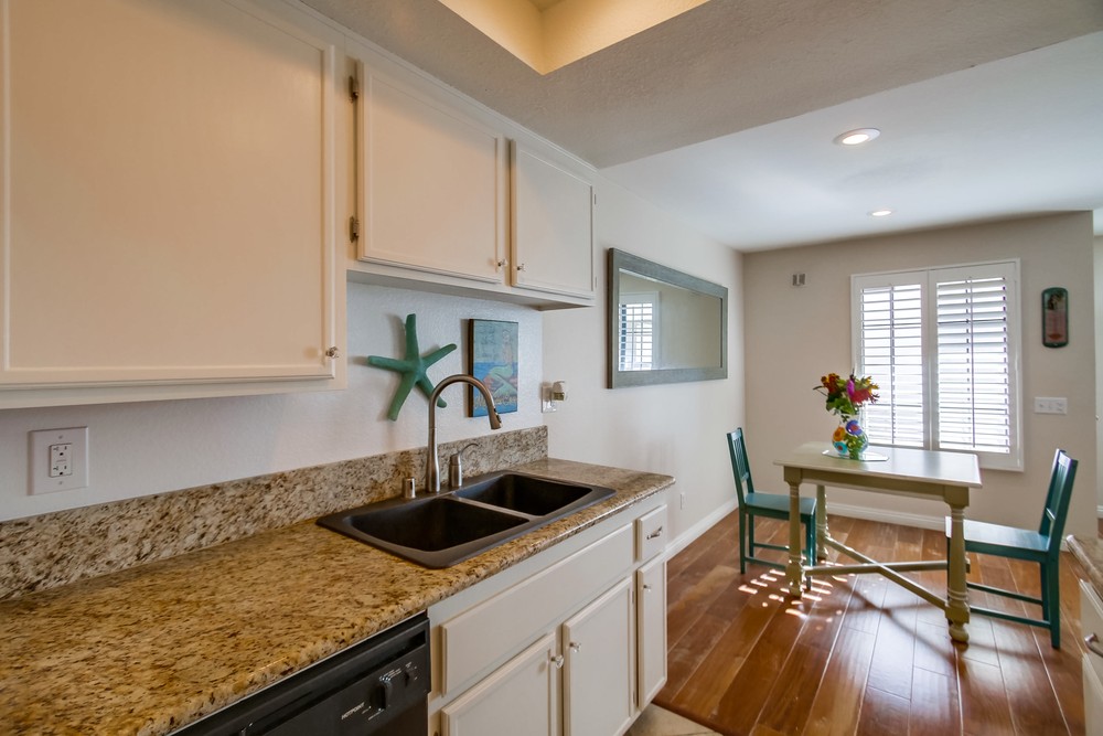 Virtual tour photo 36 of 51 for 2828 Famosa Blvd #305