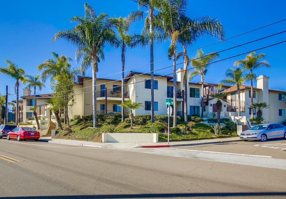 Virtual tour photo 47 of 51 for 2828 Famosa Blvd #305