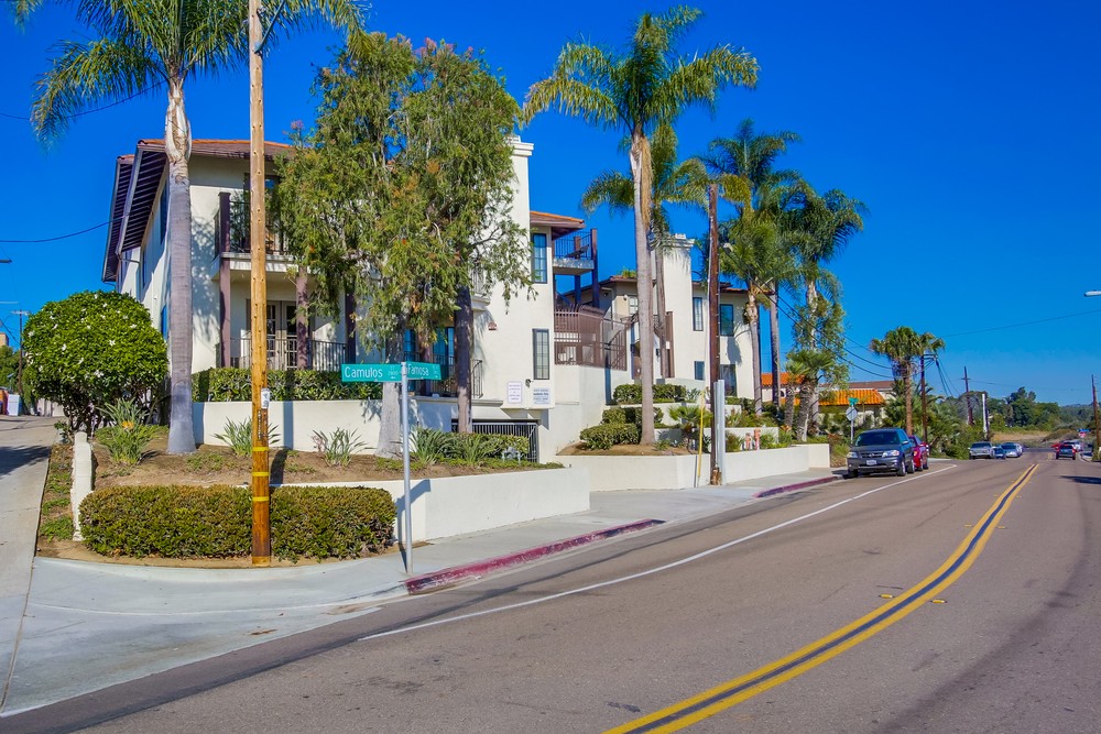 Virtual tour photo 48 of 51 for 2828 Famosa Blvd #305