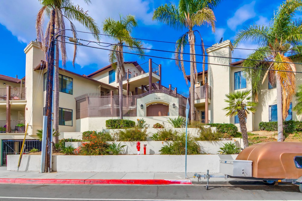 Virtual tour photo 1 of 50 for 2828 Famosa Blvd