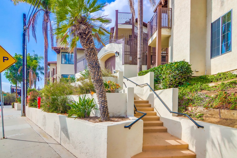 Virtual tour photo 5 of 50 for 2828 Famosa Blvd