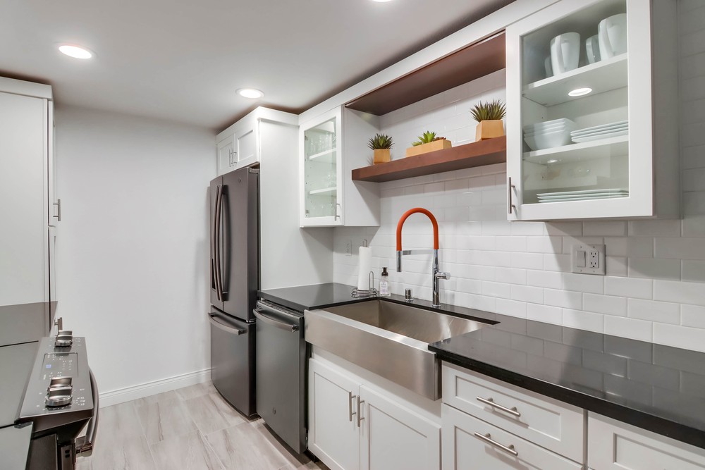 Virtual tour photo 25 of 50 for 2828 Famosa Blvd