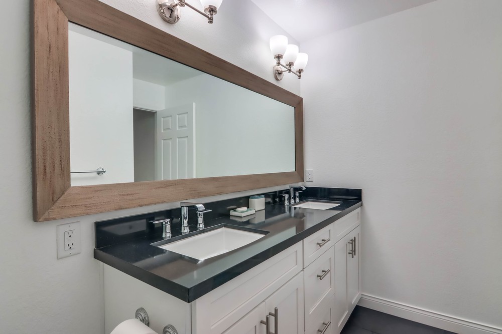Virtual tour photo 38 of 50 for 2828 Famosa Blvd
