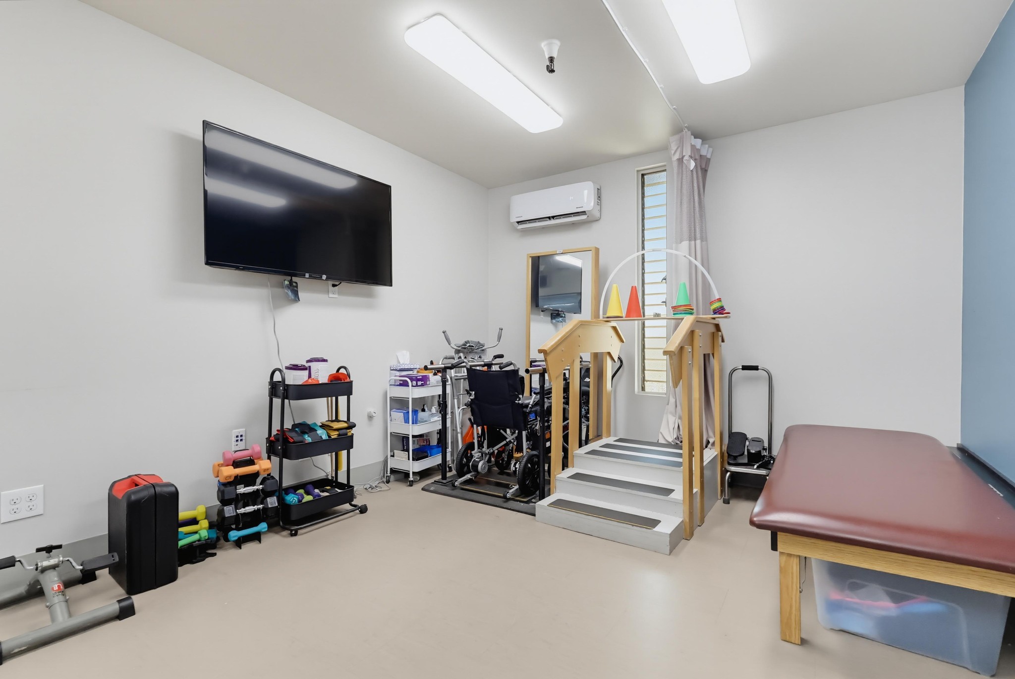 Virtual tour photo 27 of 35 for 2828 Pico Blvd