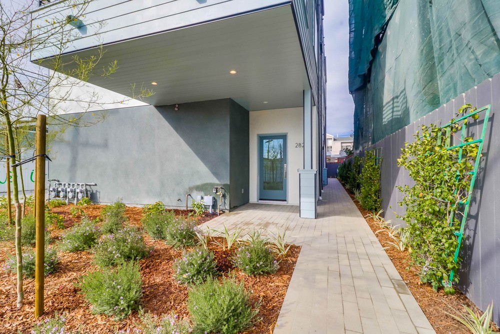 Virtual tour photo 5 of 45 for 2828 Polk Ave