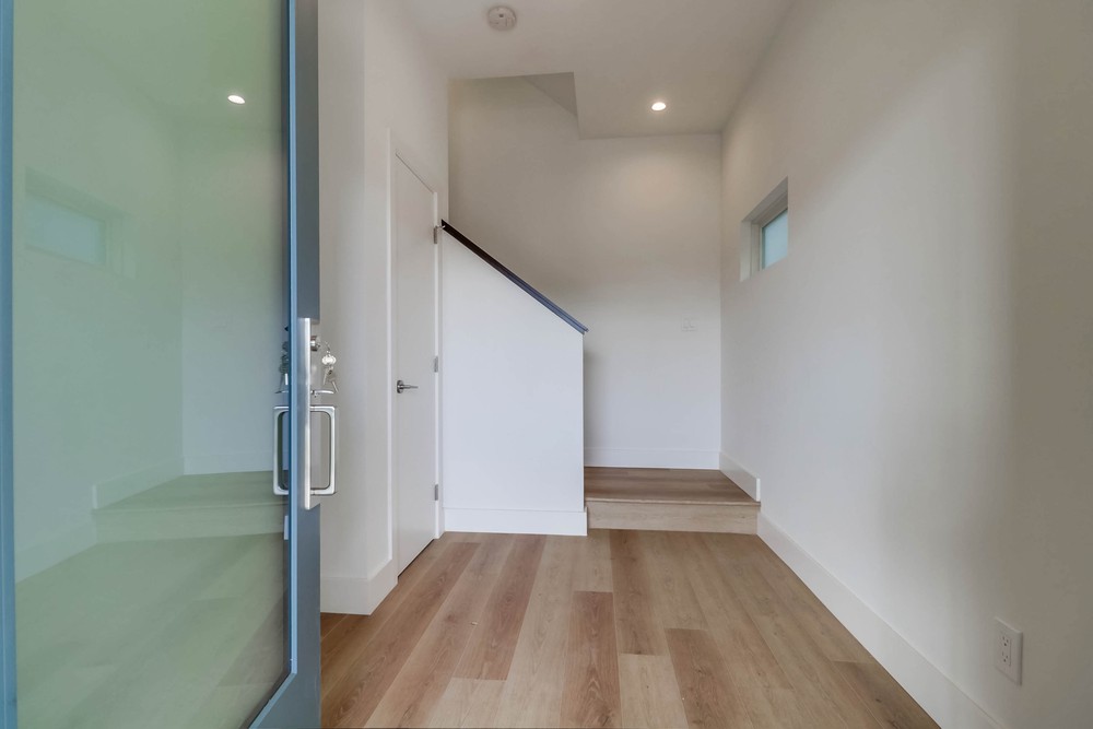Virtual tour photo 7 of 45 for 2828 Polk Ave