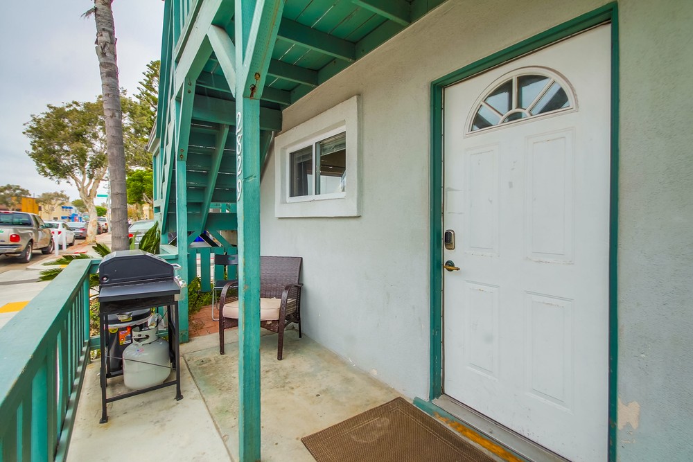 Virtual tour photo 4 of 38 for 2829 Mission Blvd