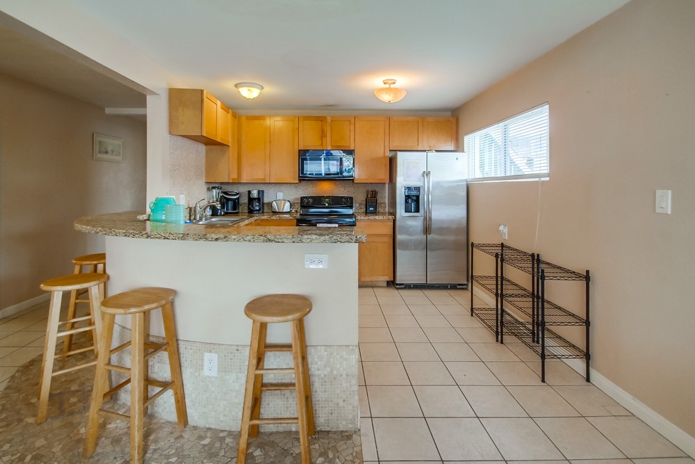 Virtual tour photo 13 of 38 for 2829 Mission Blvd